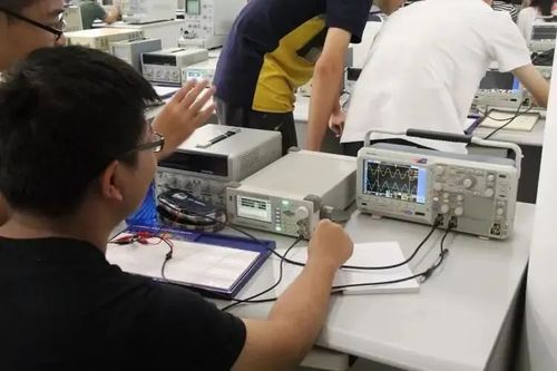 电子信息工程技术 驱动现代工程技术服务的创新引擎